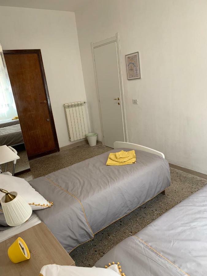 Hotel Station & Airport Pisa Esterno foto